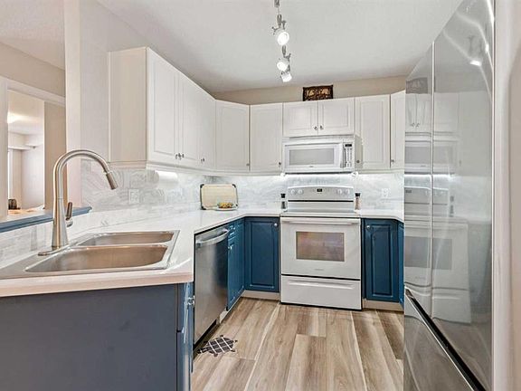 4th image of 1818 W Simcoe Blvd SW #2327