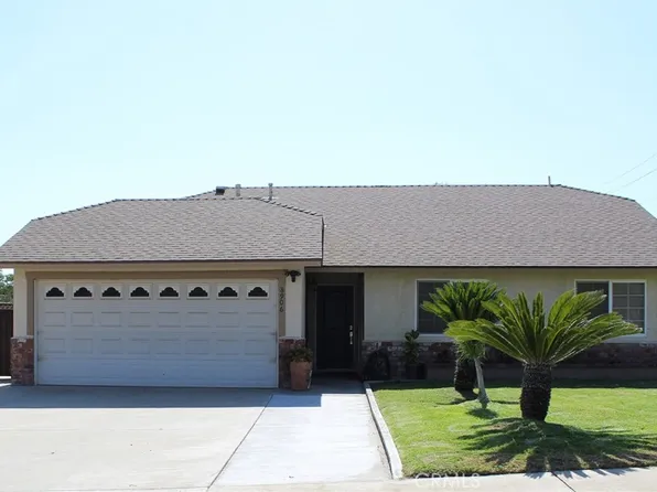 8906 Lime Ct, Fontana, CA 92335