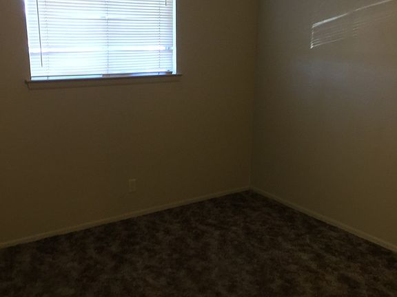 3rd image of 402 Cornell Dr SE APT 8