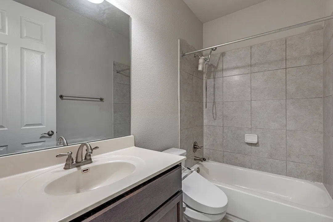 4 bed, 3020 sqft, $3,349 — Photo 3