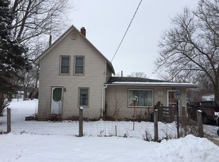 2305 W 3rd St, Dixon, IL 61021