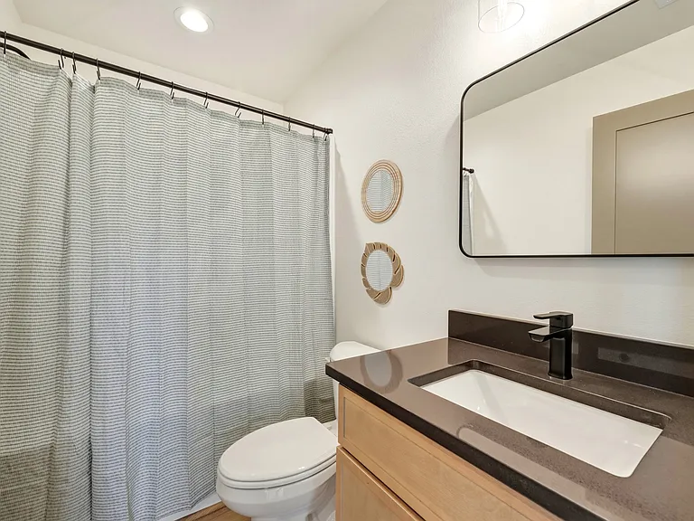 1375 Duncan Dr — Photo 11