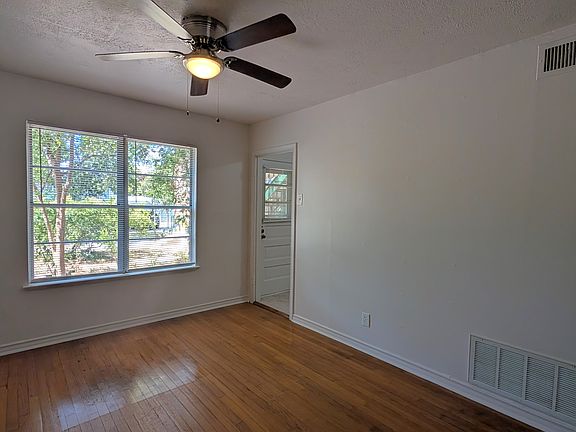3rd image of 8875 Gaston Pkwy