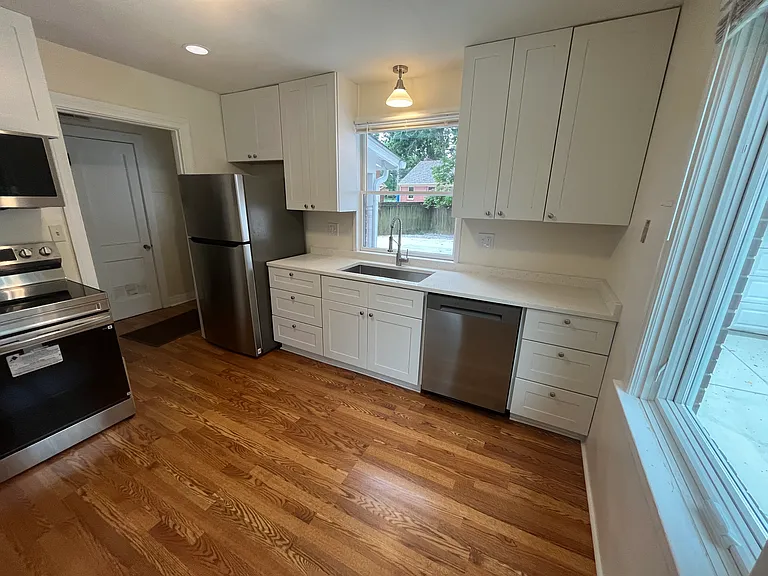 8210 Whipps Mill Rd — Photo 8