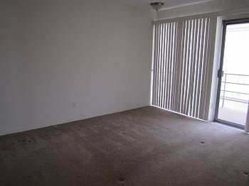 3rd image of 209 S Francisca Ave APT 4