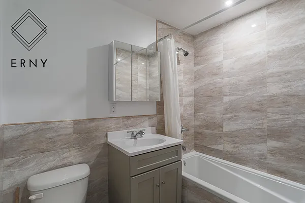 Rented by Pinn Realty | media 6