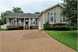 2nd image of 104 Bluefield Sq