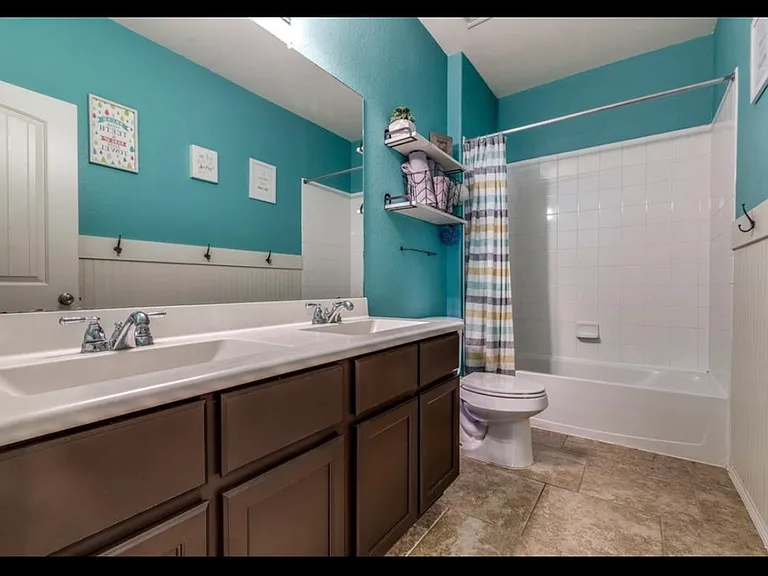 23719 San Servero Dr — Photo 24