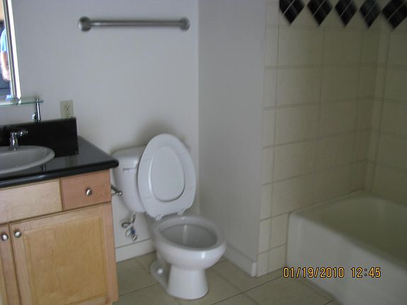 5th image of 4750 N CENTRAL Avenue #16