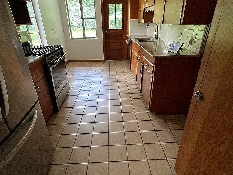 1824 NW 10th Ave — Photo 14