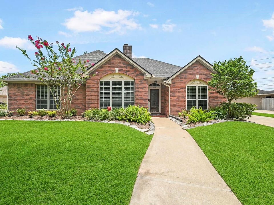 1st image of 3919 E Wisteria Cir