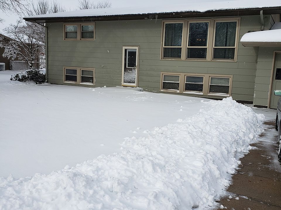 Beautiful home in NW Grand Island