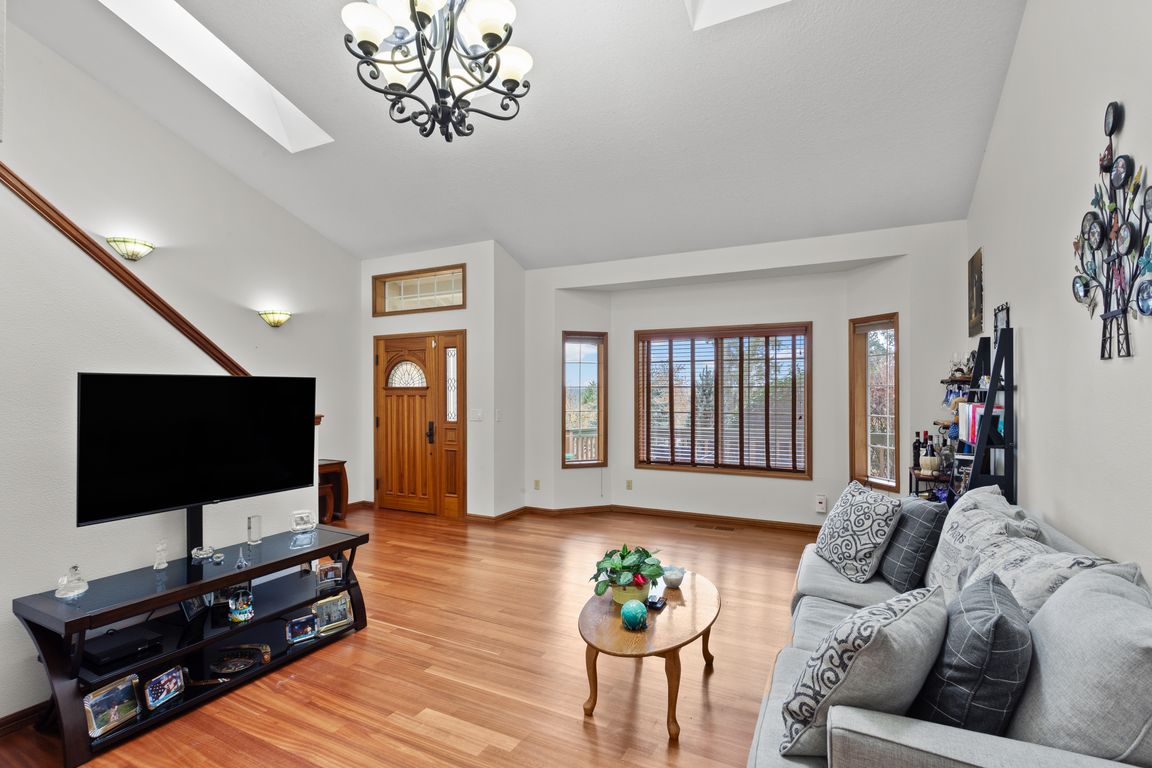 next background image