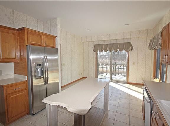 4th image of 25312 Pleasant Creek Dr