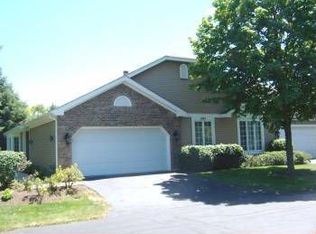 293 Governors Ln, Elgin, IL 60123