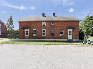 8 Lawrence St, Cumberland, RI 02864
