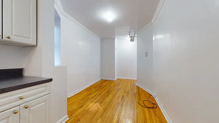 Rented by Bond New York | media 3