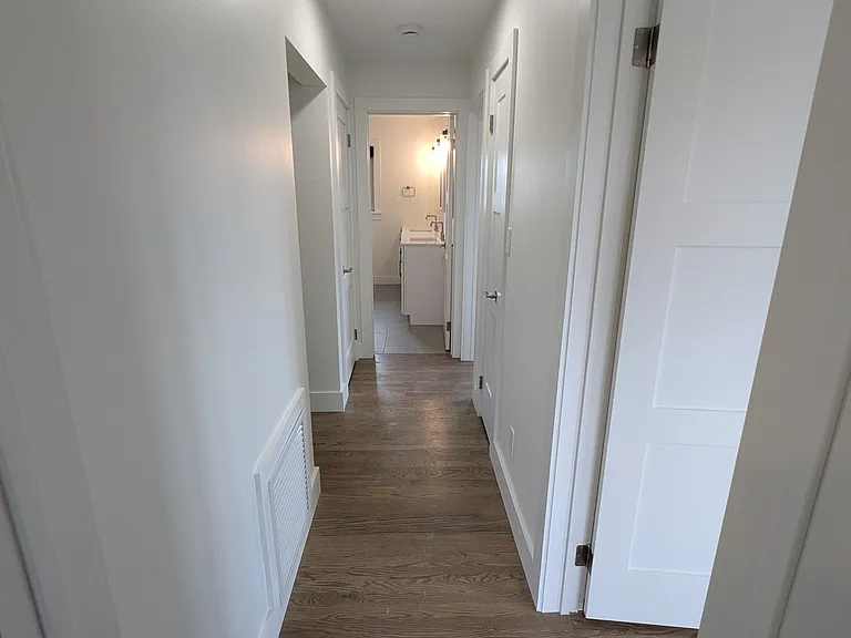 8237 Monroe Ave — Photo 7