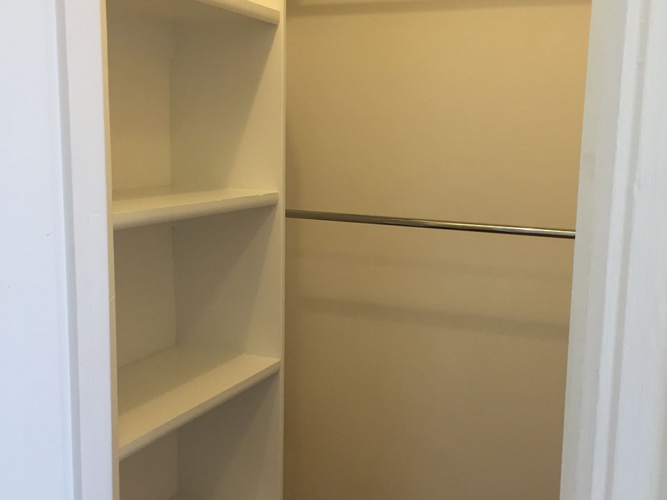 1st image of 910 W End Ave APT 13D