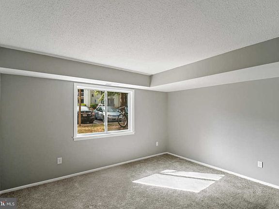 4th image of 3808 Laramie Pl APT A