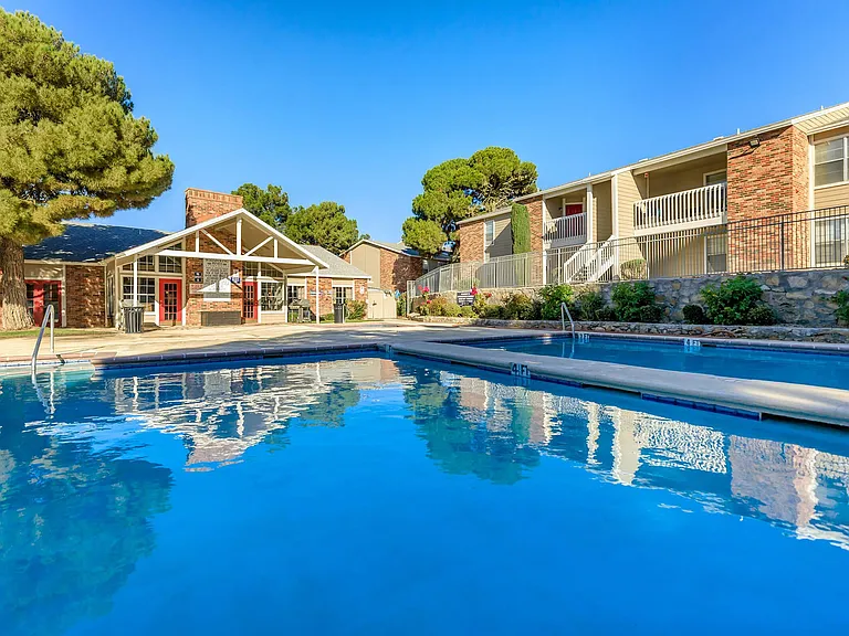 Serene Poolside Atmosphere at Whispering Pines, El Paso