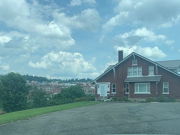 2nd image of 91 Holland Ave