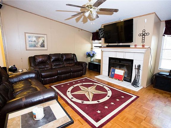 5th image of 209 Finneyoaks Ln
