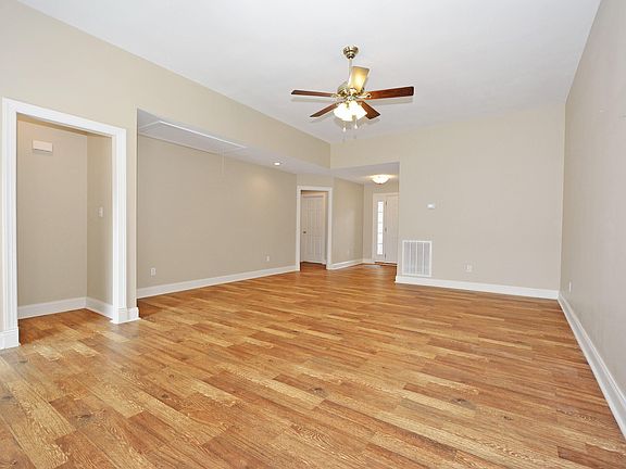 3rd image of 3097 Pin Oaks Cir NE Unit 26