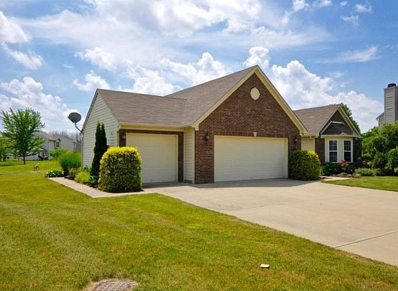 2nd image of 1712 Stanford Dr