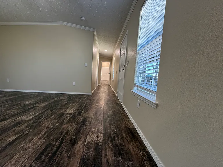 709 N Collins Fwy #213 — Photo 17