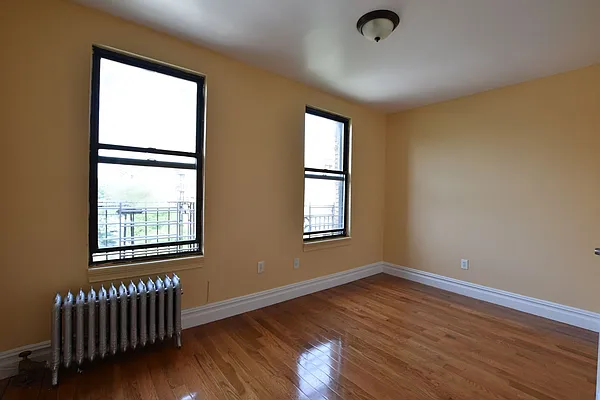 Rented by Clove Realty LLC | media 7