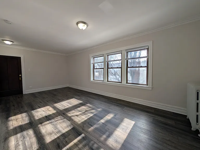 5818 W Berteau Ave #1 — Photo 8