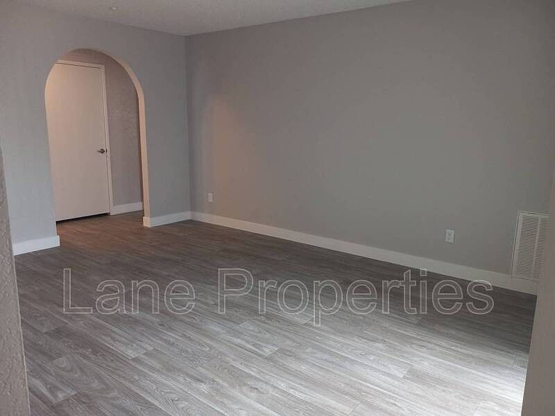 1st image of 278 Pixley St