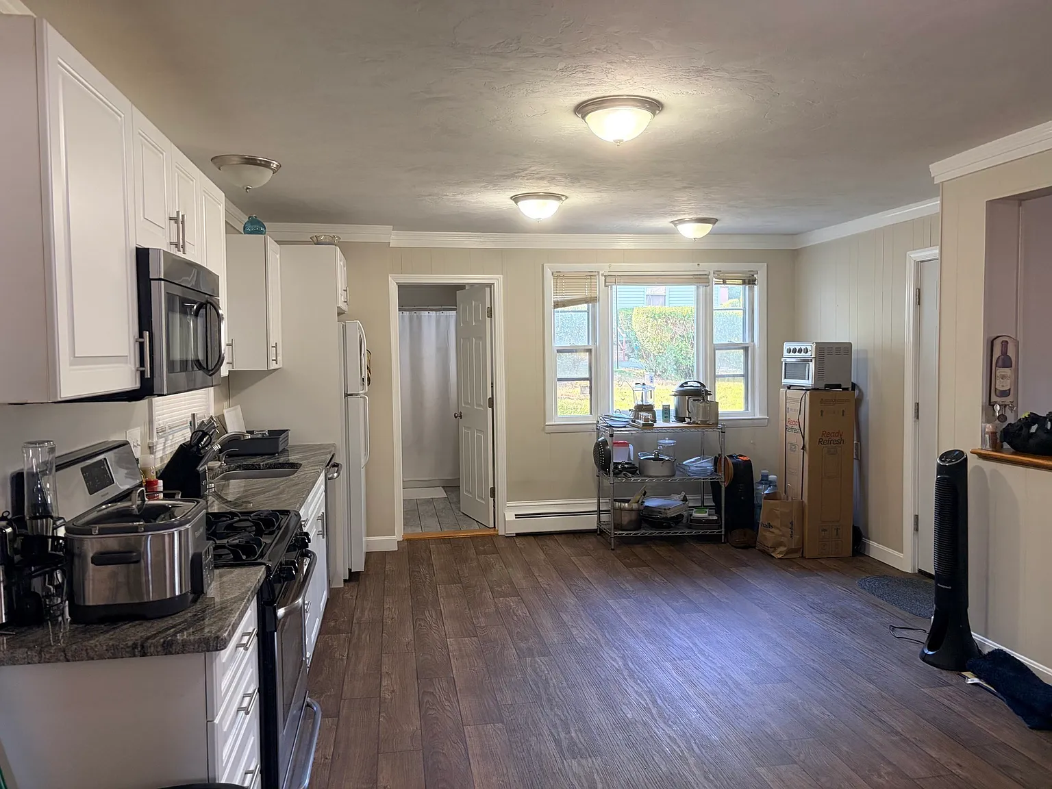 2 bed, 1.0 bath, 900 sqft, $2,450 — Photo 4
