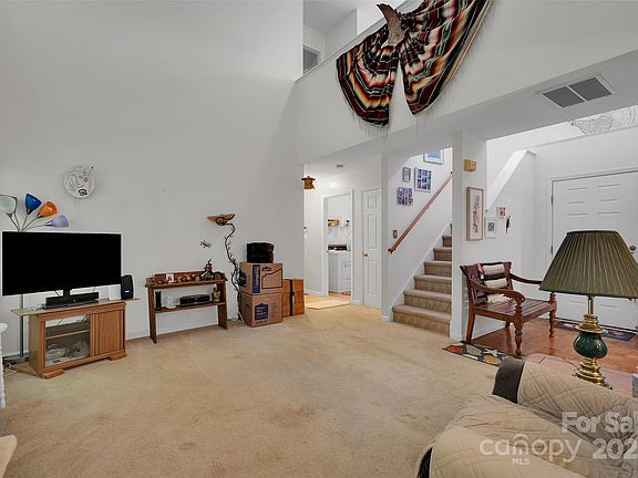 3rd image of 4227 Craven Hill Dr