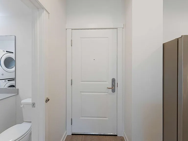 501 S Capitol Ave — Photo 141