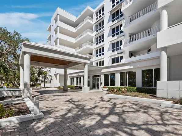 2410 Harbourside Dr APT 121, Longboat Key, FL 34228