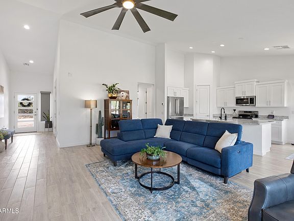 3rd image of 16206 E Dixileta Drive