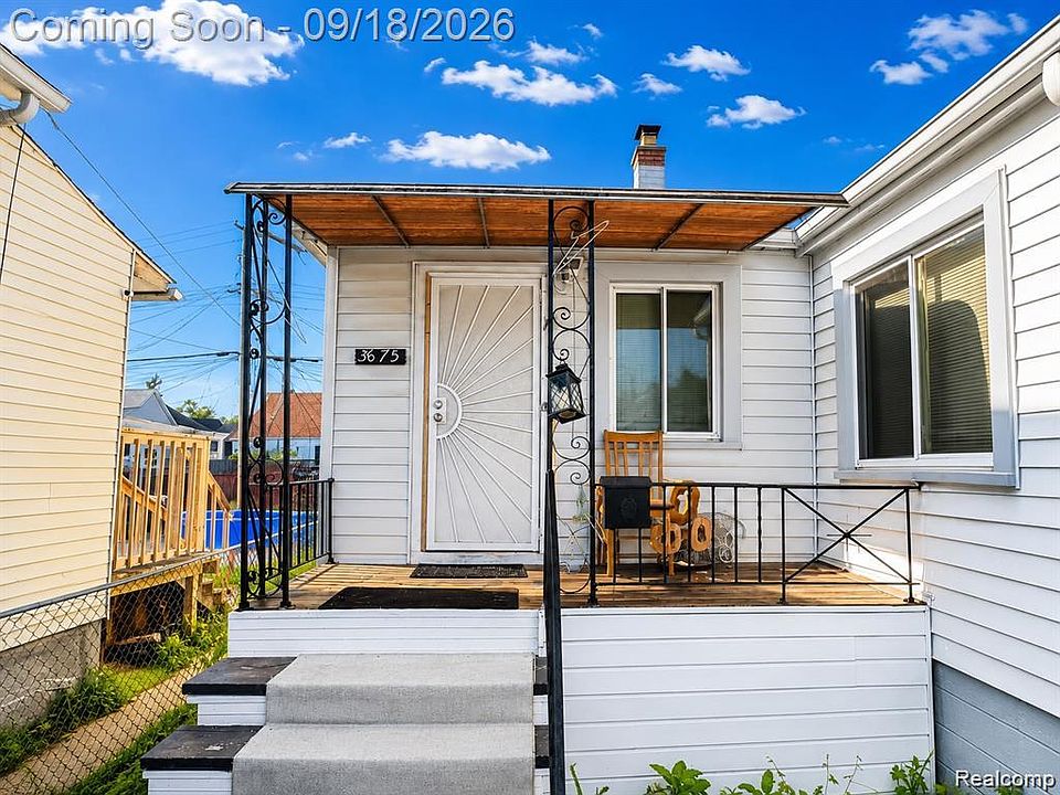 3875 Sobieski St, photo 4