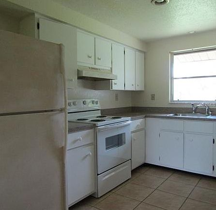 5th image of 1532 Abscott St