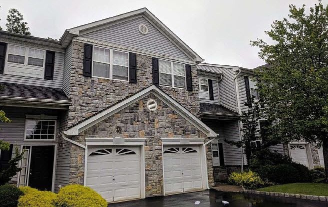 2nd image of 5 Harbor Bay Cir