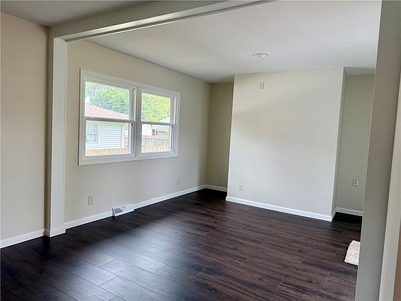 3rd image of 1104 N 30th St