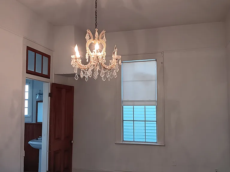 220 Amelia St — Photo 16