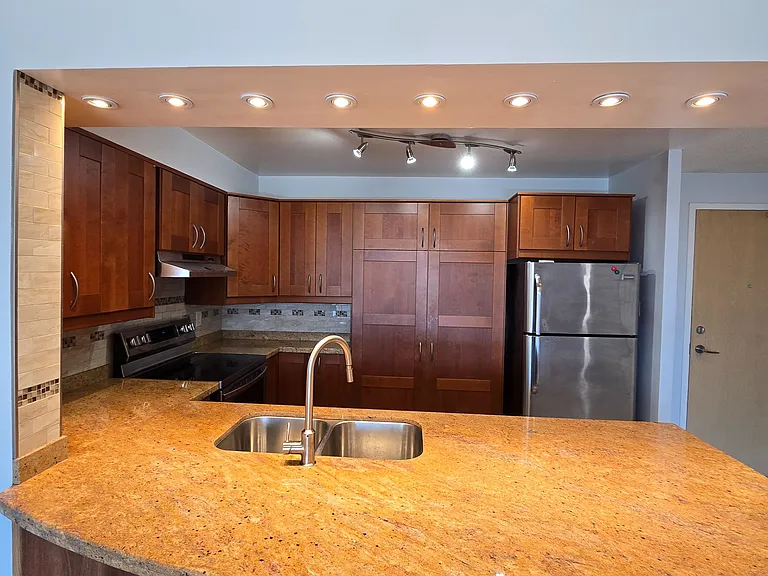 11 Townsgate Dr #1510 — Photo 15