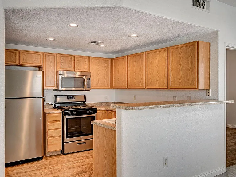 9580 W Reno Ave #272 — Photo 7