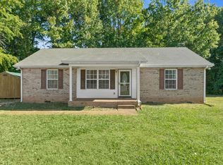 131 Locke Ct, Portland, TN 37148