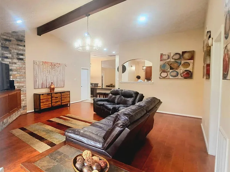 20010 Fort Bowie Ct — Photo 3