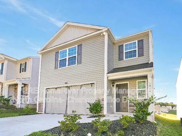 1010 20th Avenue Loop SE, Hickory, NC 28602