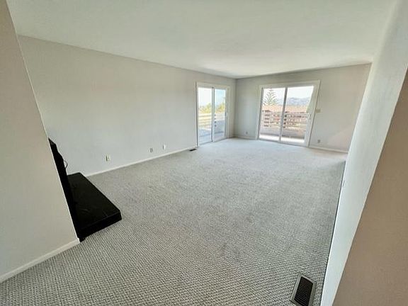 5th image of 151 Upper Via Casitas