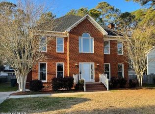 4206 Treetops Cir, Winterville, NC 28590